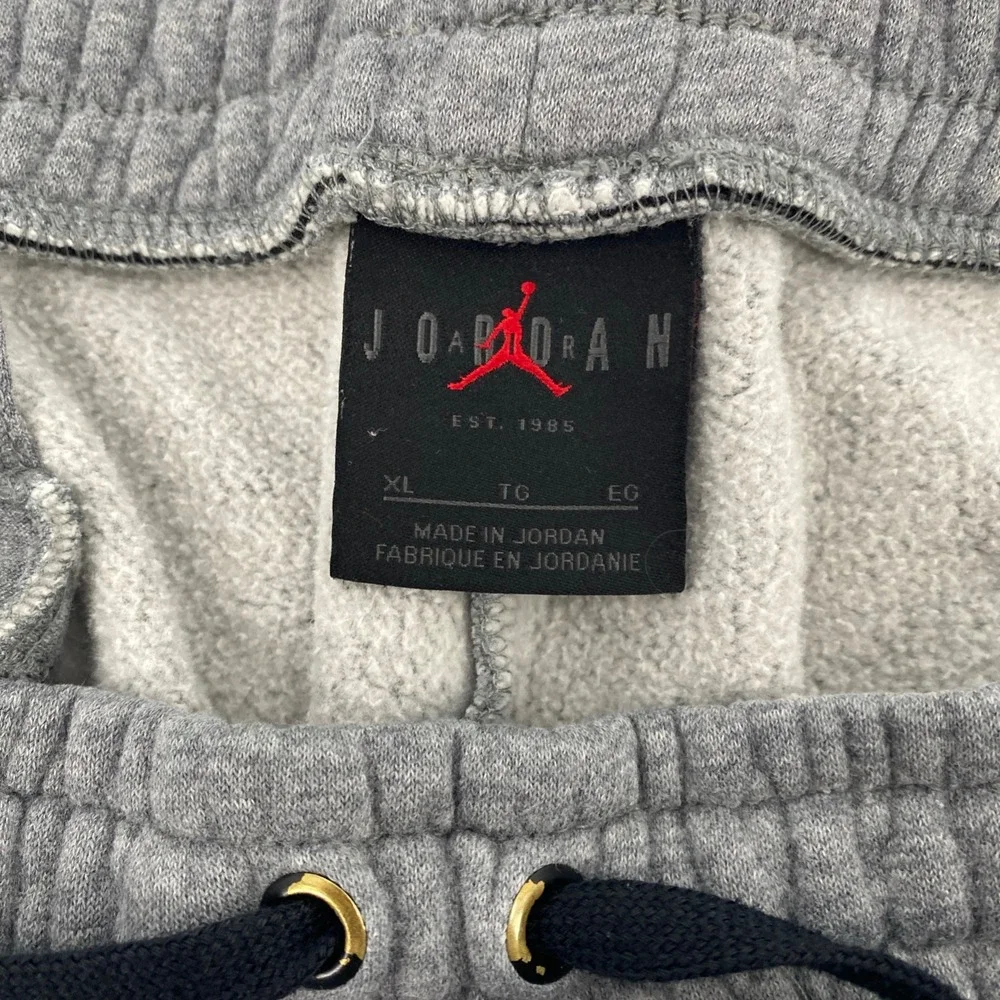 Jordan Sweatpants Mens XL Gray Nike Air Jumpman Fleece Joggers Athletic Pants